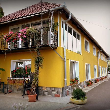 Cazare La Troita Otel Codlea Dış mekan fotoğraf