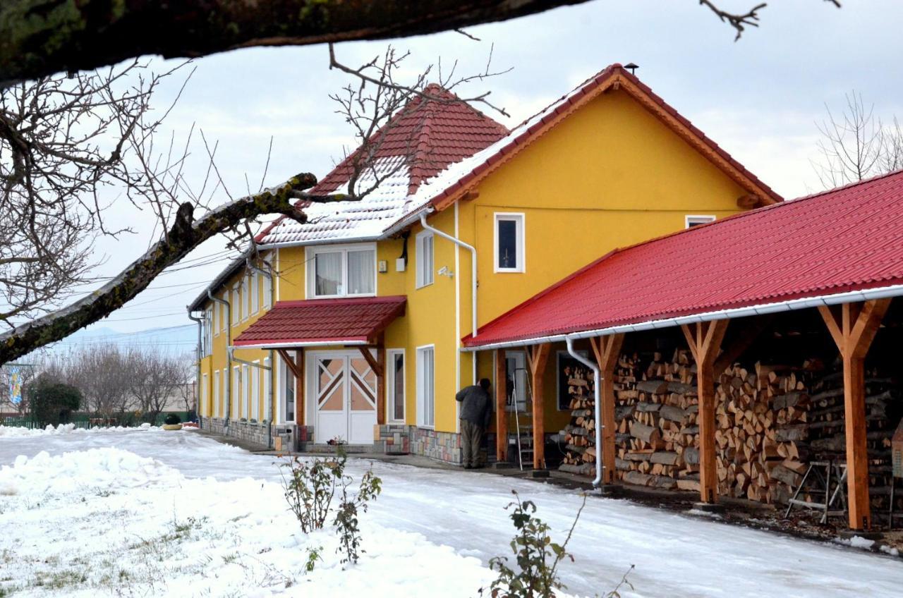 Cazare La Troita Otel Codlea Dış mekan fotoğraf