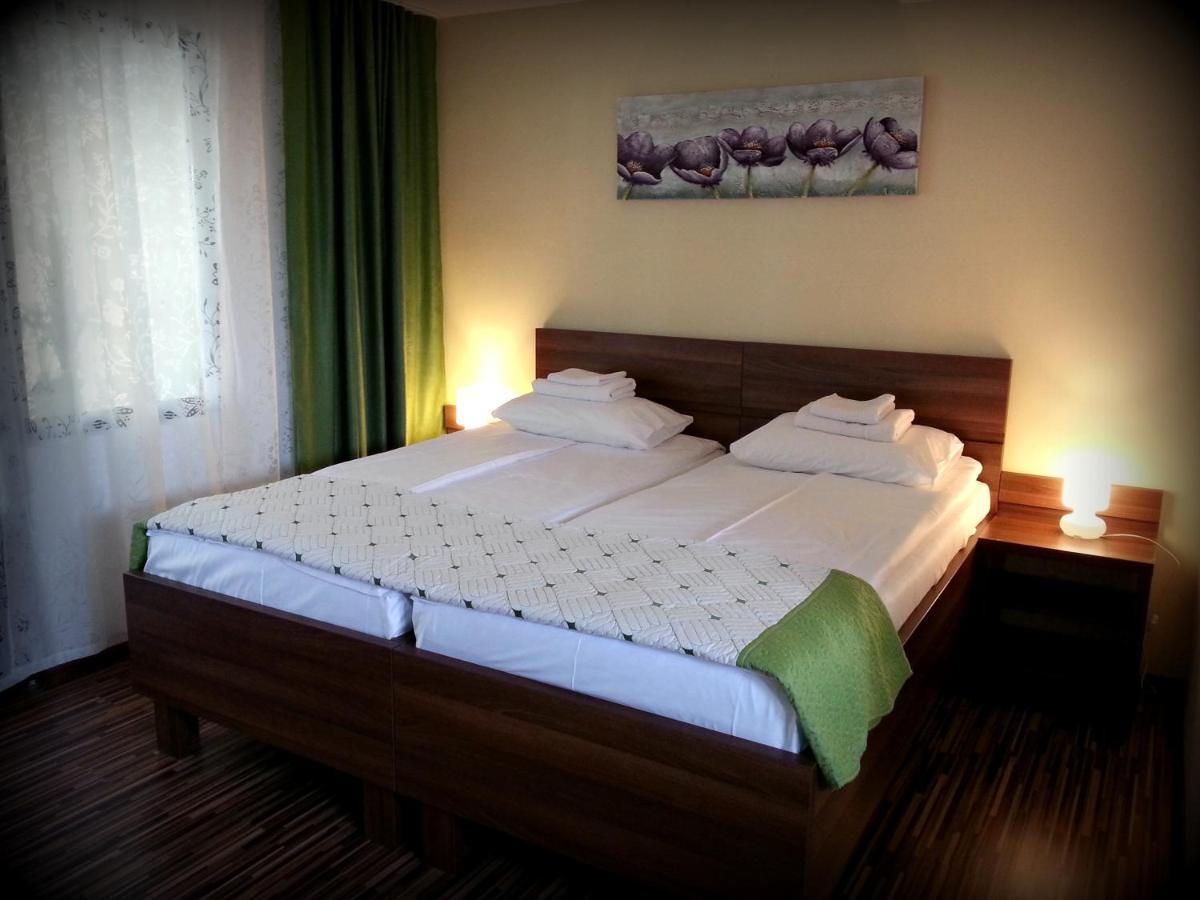 Cazare La Troita Otel Codlea Dış mekan fotoğraf