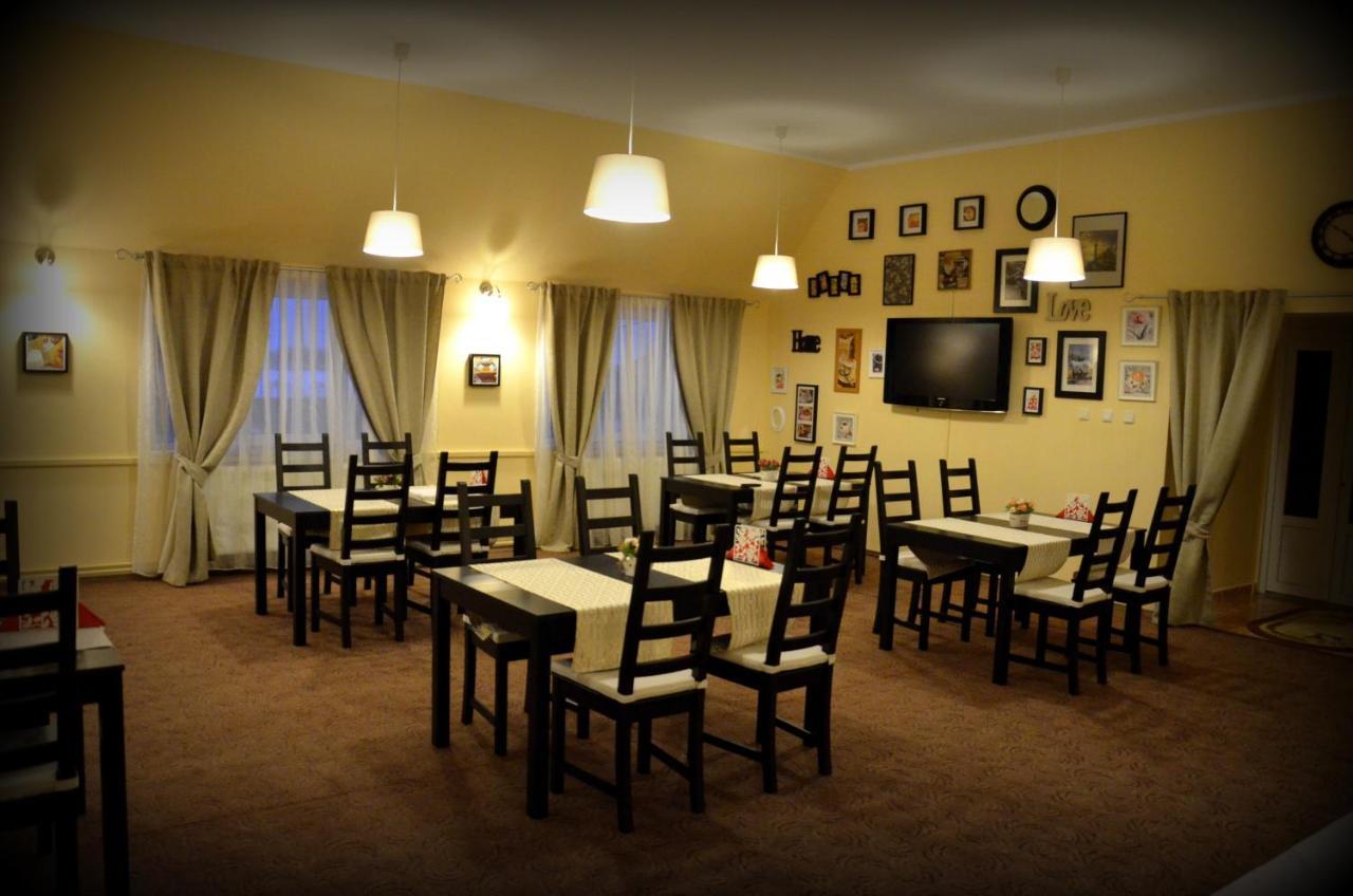Cazare La Troita Otel Codlea Dış mekan fotoğraf