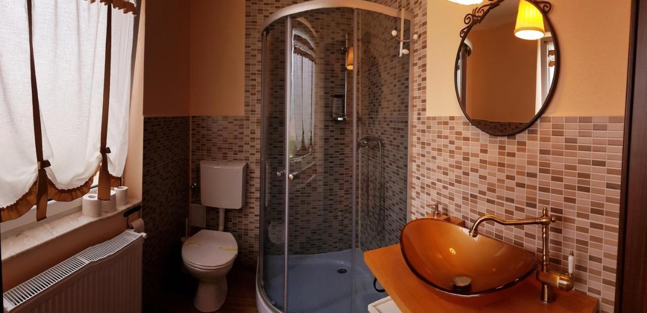 Cazare La Troita Otel Codlea Dış mekan fotoğraf
