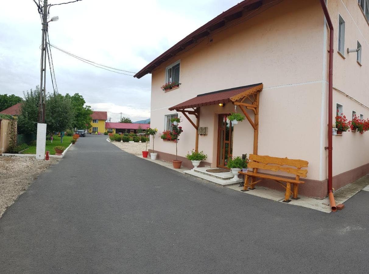 Cazare La Troita Otel Codlea Dış mekan fotoğraf