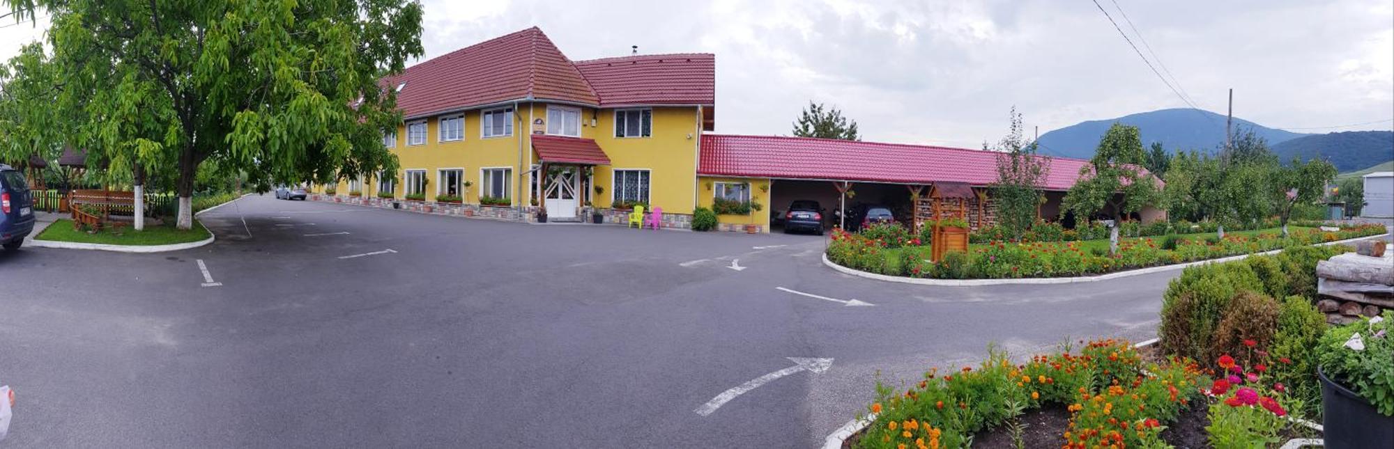 Cazare La Troita Otel Codlea Dış mekan fotoğraf